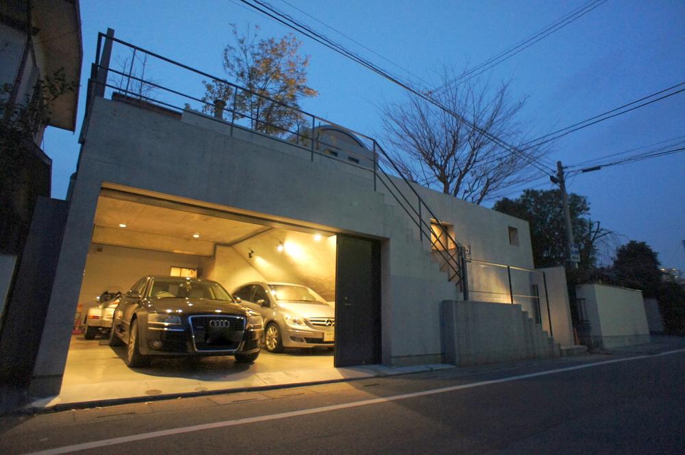 Local appearance photo. Maintenance an important car in the built-in garage ・ We put in a room without getting wet to care ^^ rain