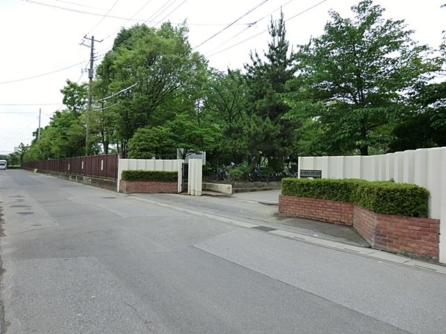 Primary school. Kasukabe Municipal Tateno to elementary school 450m