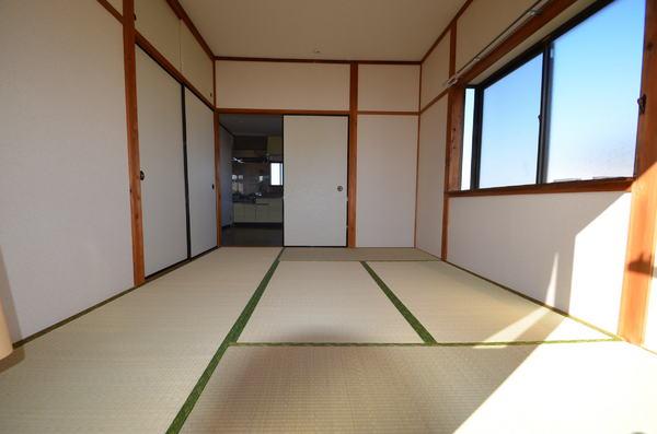 Other room space. Japanese-style room 6 quires