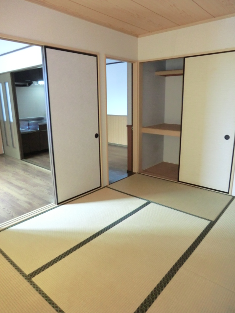 Living and room