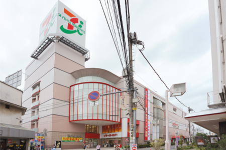 Supermarket. Ito-Yokado Kasukabe store up to (super) 373m