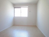 Living and room. Your tour do not hesitate please ☆