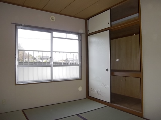 Other room space. Japanese style room