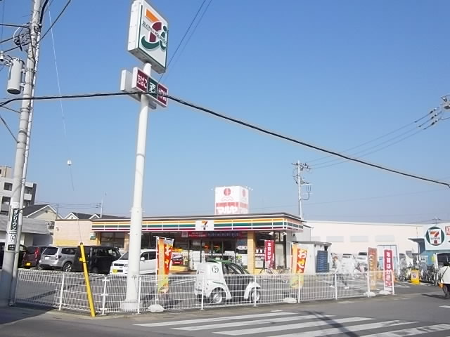 Convenience store. Seven-Eleven Toyoharu Station store up (convenience store) 788m