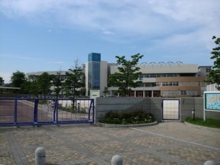 Primary school. Until Takesato Nishi Elementary School 820m