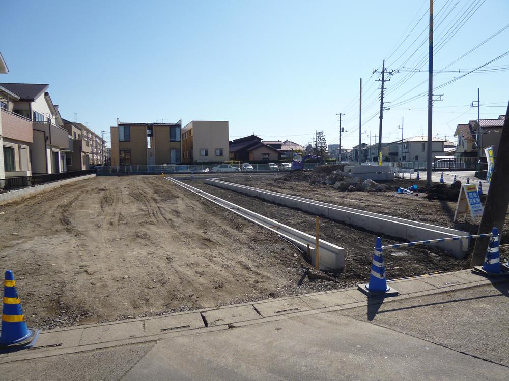 Local land photo. Construction in the local (February 2012 shooting)