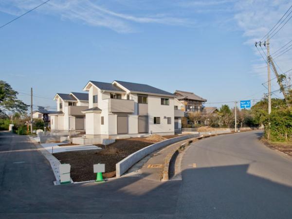 Local photos, including front road