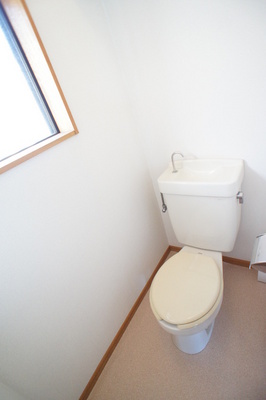 Toilet.  ☆ You can ventilation with windows ☆ 