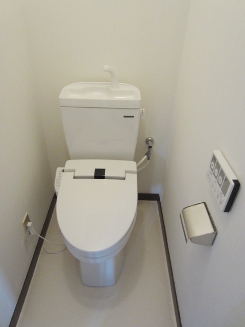 Toilet