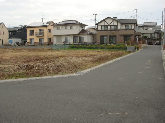 Local photos, including front road. Southeast corner lot