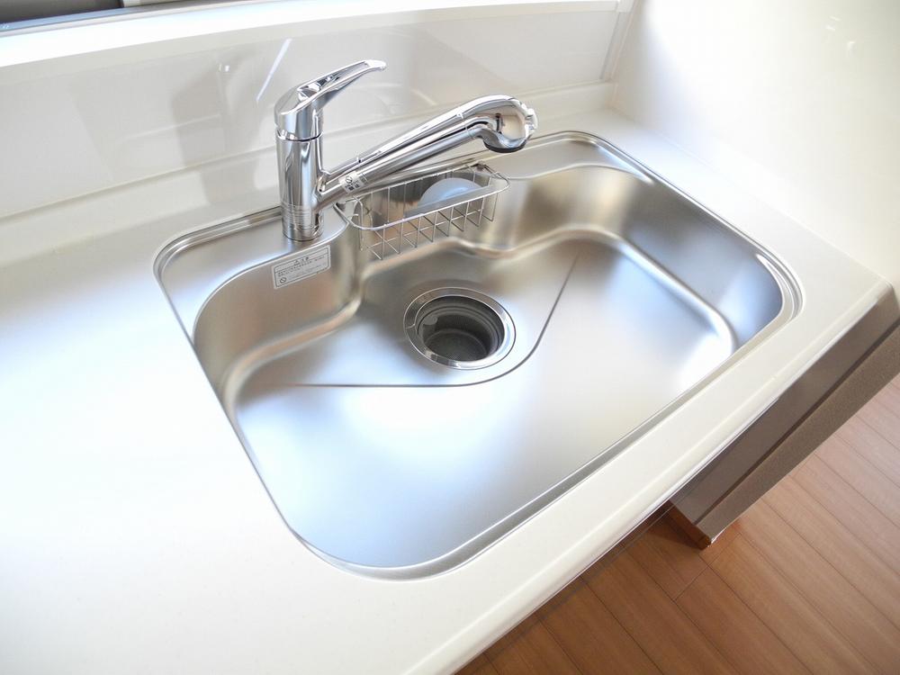 Kitchen. Indoor (11 May 2013) Shooting