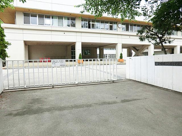 Junior high school. Kasukabe Municipal Omasu until junior high school 450m