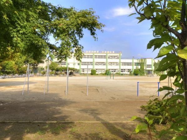 Primary school. Yukimatsu until elementary school 1100m