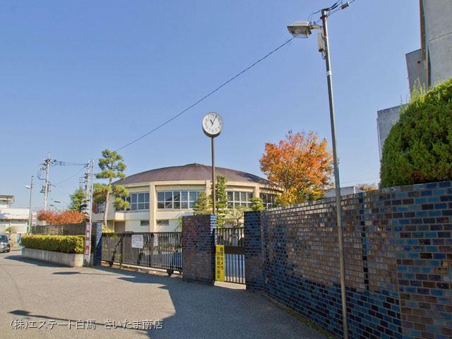 Primary school. Kasukabe Municipal Yukimatsu to elementary school 697m