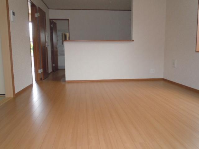 Same specifications photos (living). ( Building) same specification