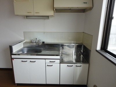 Kitchen.  ☆ Two-burner gas stove installation Allowed ☆ 