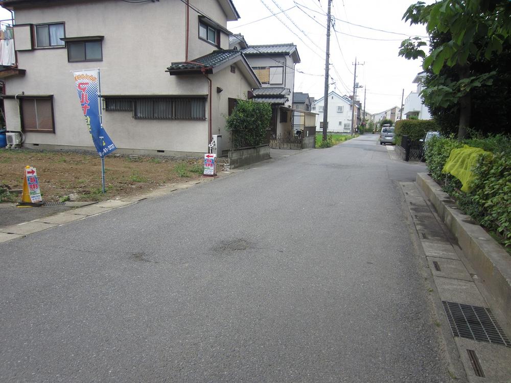 Local photos, including front road. Local (June 2013) Shooting