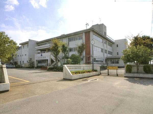 Junior high school. Kasukabe City Iinuma until junior high school 1600m