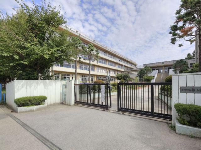 Primary school. Kasukabe Tatsumidori Elementary School