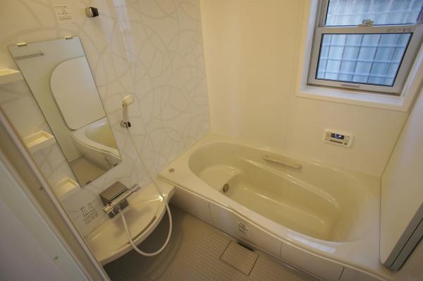 Bathroom. Comfortable bath time not ac- cumulate also air with a bathroom dryer! 