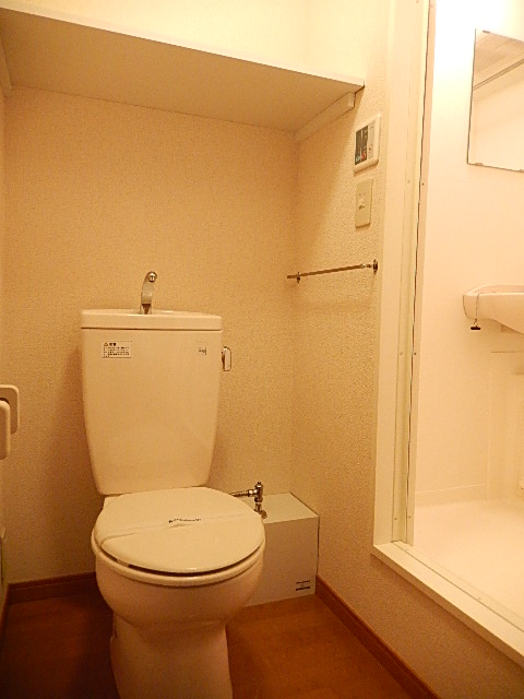 Toilet. bus ・ Toilet separate separate type