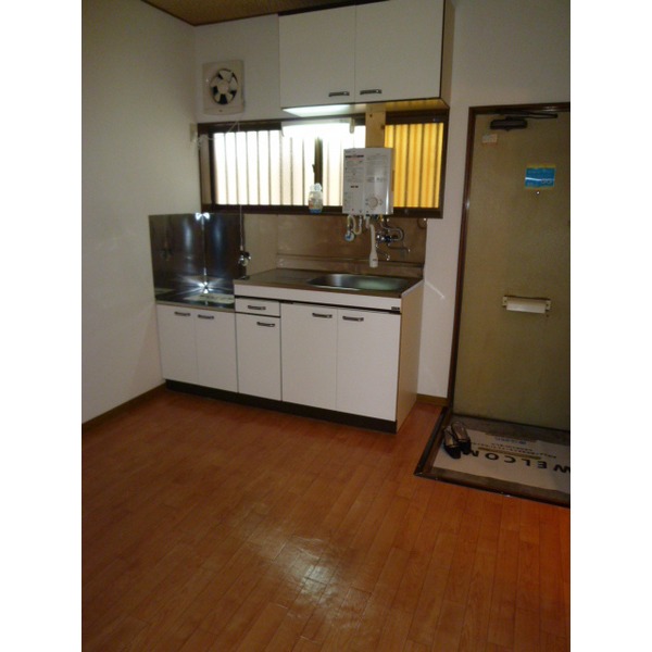 Kitchen.  ※ It is another in Room