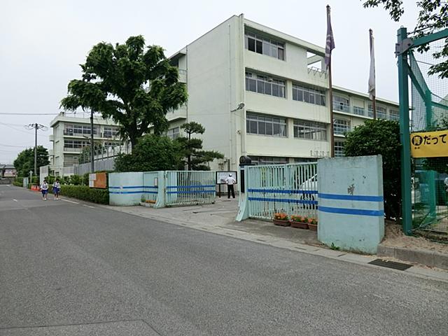 Junior high school. Kasukabe 1190m until junior high school