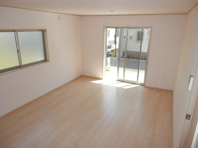 Same specifications photos (Other introspection). Same specifications