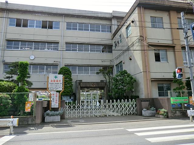 Primary school. 839m to Kawagoe Municipal Terao Elementary School