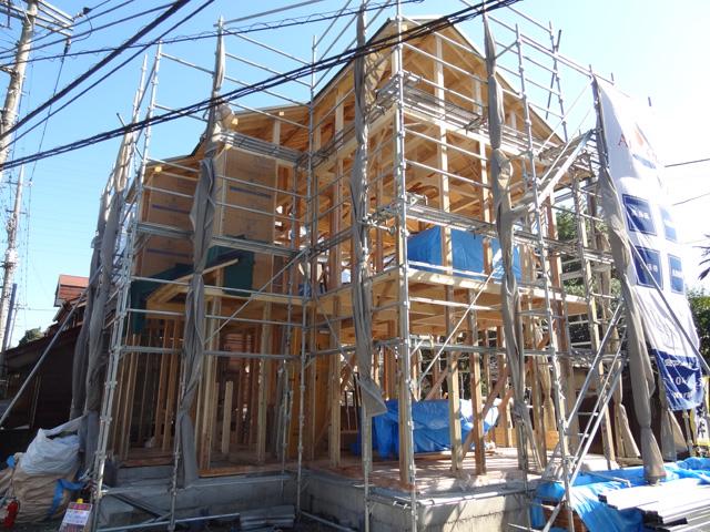 Local appearance photo. Local (10 May 2013) Shooting