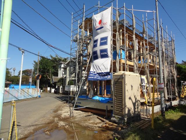 Local photos, including front road. Local (10 May 2013) Shooting