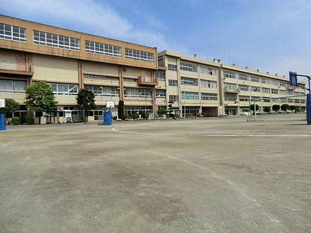 Primary school. Terao 700m up to elementary school