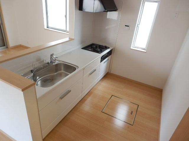 Same specifications photo (kitchen). Same specifications