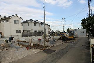 Local photos, including front road. Local (11 May 2013) Shooting