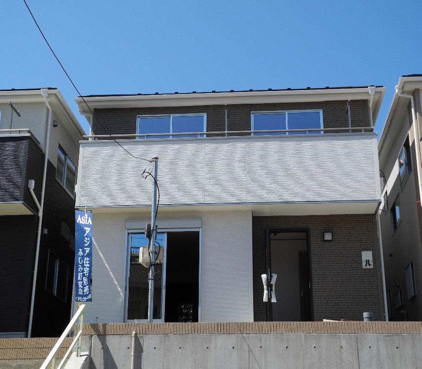 Local appearance photo. Local (11 May 2013) Shooting Building 2 appearance