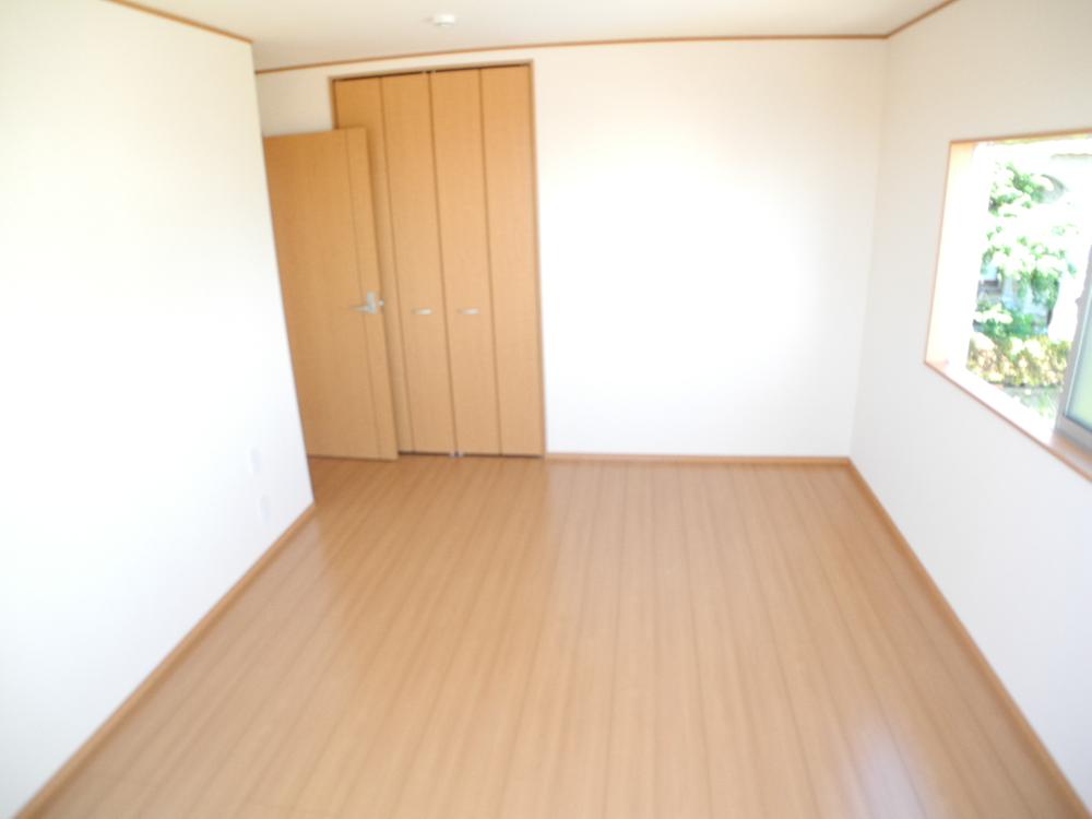 Non-living room. Indoor (11 May 2013) Shooting