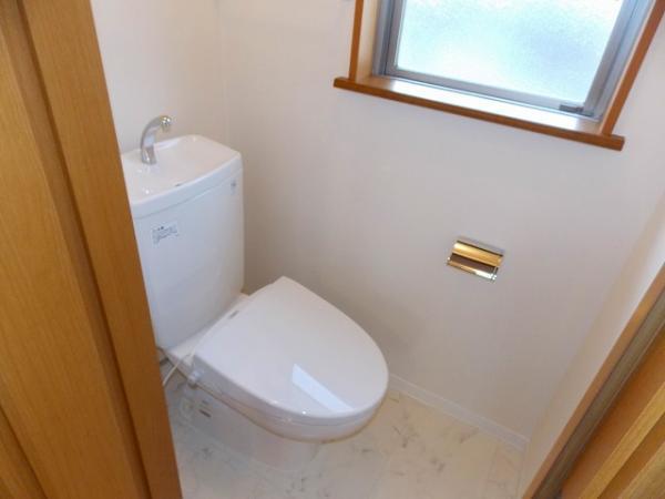 Toilet. Second floor toilet