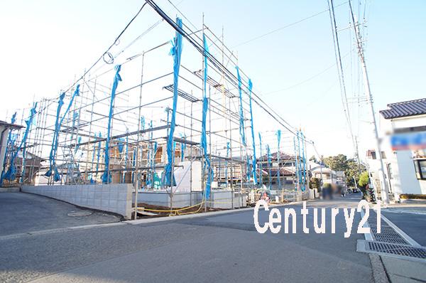 Local photos, including front road. 12 / 14 shooting Foundation