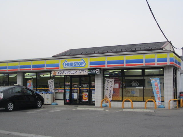 Convenience store. MINISTOP Kawagoe Ueto store up (convenience store) 952m