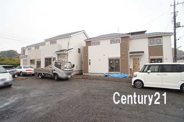 Local photos, including front road. 10 / 25 shooting