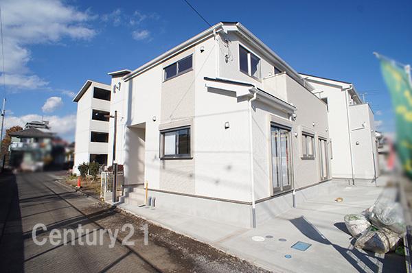 Local appearance photo. 1 Building