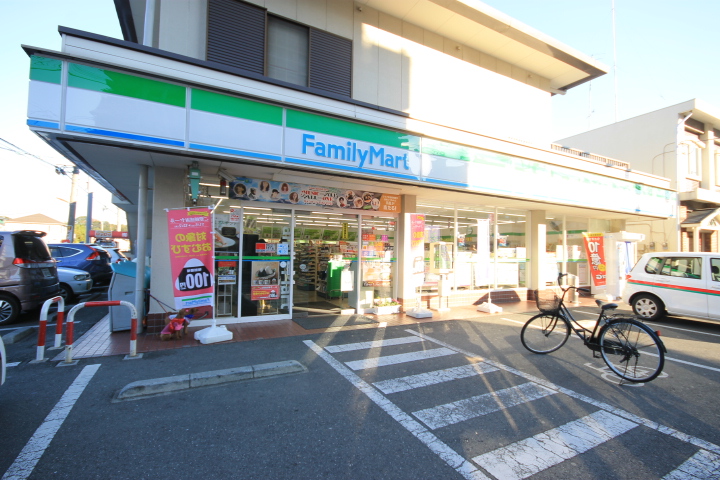 Convenience store. FamilyMart Kawagoe Torimachi store up (convenience store) 817m