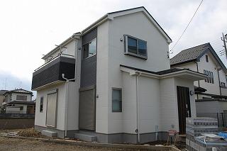 Local appearance photo. Local (11 May 2013) Shooting