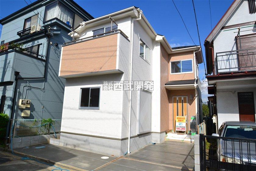 Local appearance photo. Local (10 May 2013) Shooting