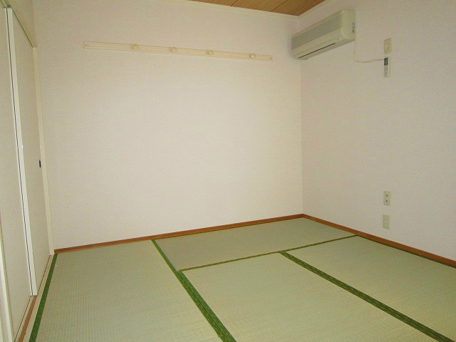 Other room space. Japanese-style room 6 quires