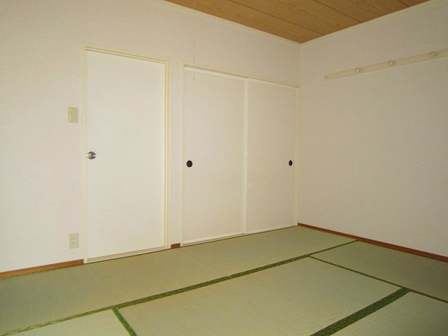 Other room space. Japanese-style room 6 quires