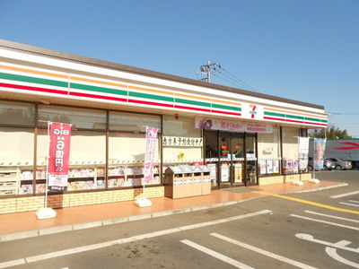 Convenience store. 522m to Seven-Eleven (convenience store)