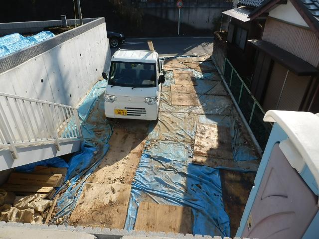 Parking lot. Local (January 2013) Shooting