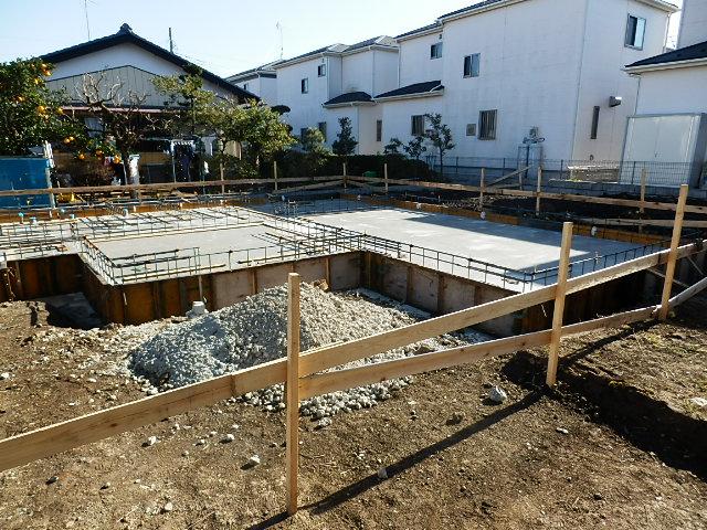 Local appearance photo. Local (12 May 2013) Shooting