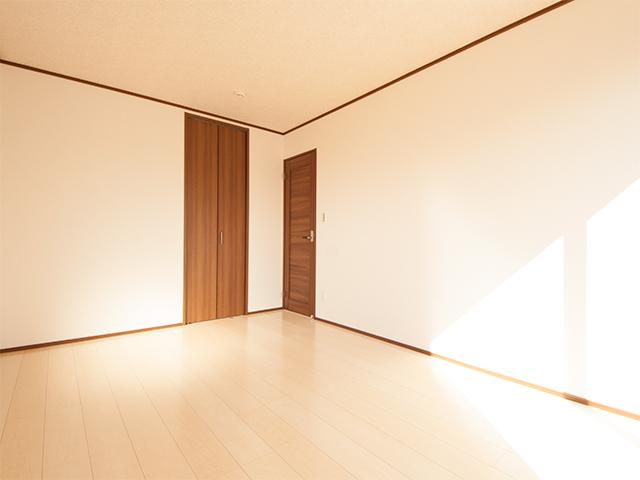 Non-living room. Indoor (11 May 2013) Shooting